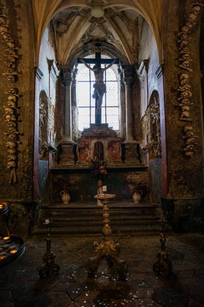 Altar Sedlec Ossuary
