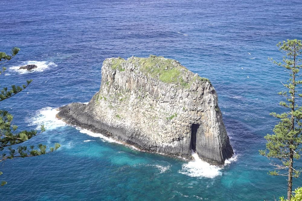 Cathedral rock Norfolk Island