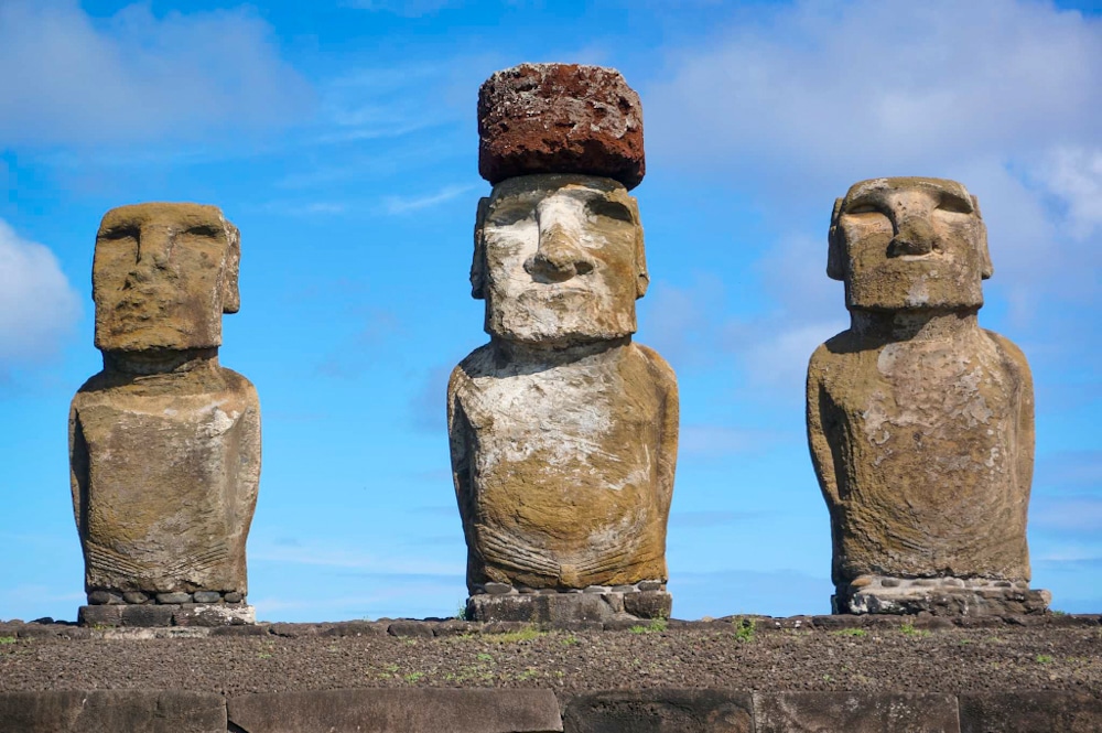 Moai wearing pukao