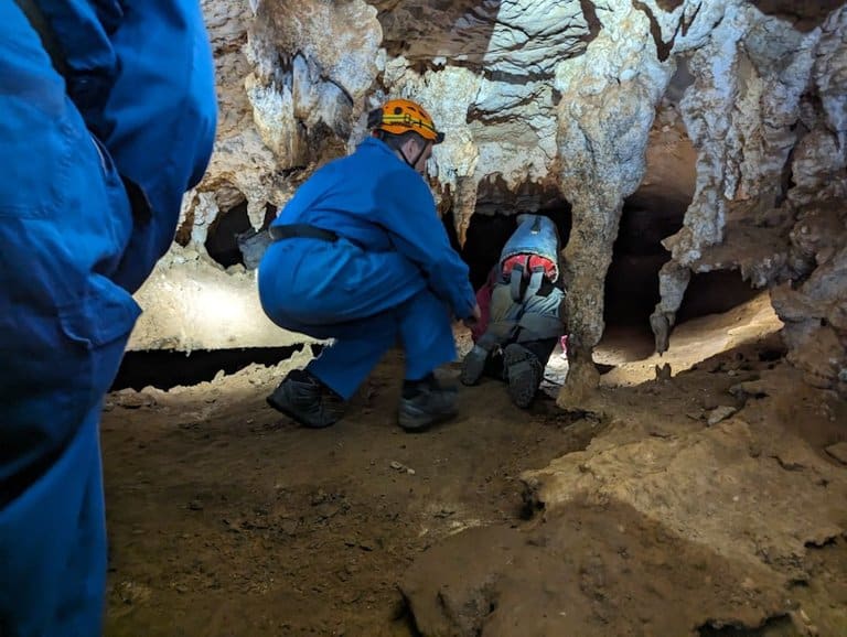 Jenolan caves adventure tour