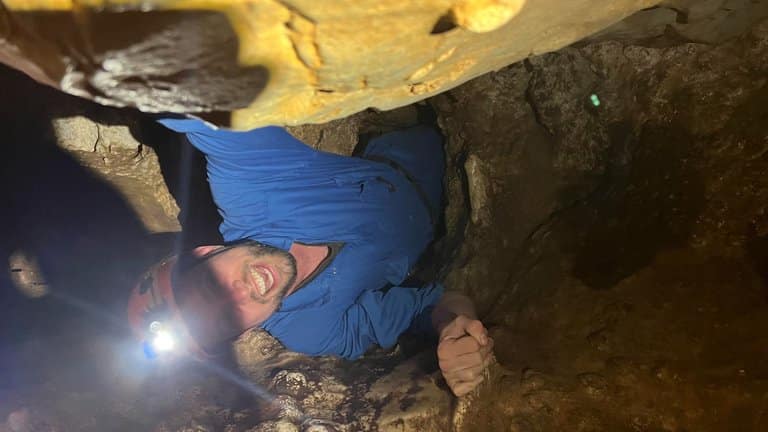 Adventure caving tour Jenolan Caves