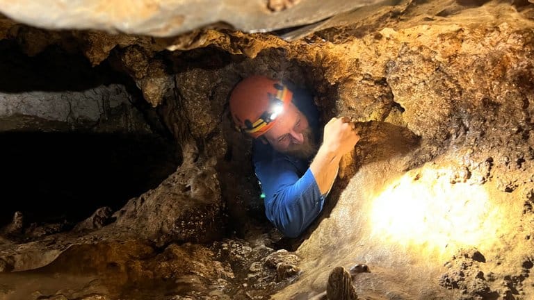 Adventure caving in Jenolan Caves